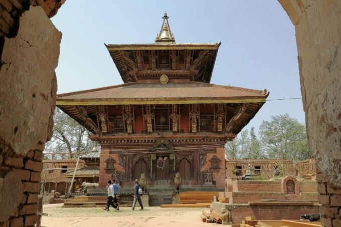 Nepal: Kathmandu UNESCO Heritage Tour by Male/Female Guides - Languages and Group Size