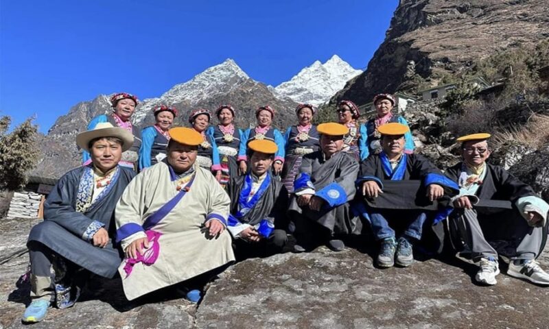 Nepal: Rolwaling Trek - Group and Guide