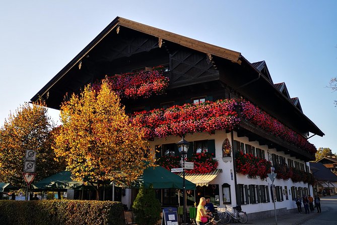 Neuschwanstein Castle, Linderhof, Ettal, Oberammergau Private Tour From Munich - Tour Details and Accessibility
