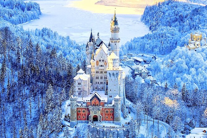 Neuschwanstein Exclusive Romantic Winter Tour INCL. TICKETS - Pickup and Start Times