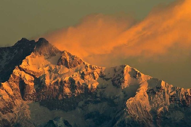 Never Ending Footsteps (3 Point). - Booking Information