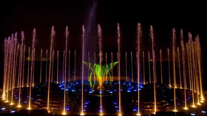 New Delhi: Akshardham Exhibition, Light and Water Show Tour - Itinerary and Transportation