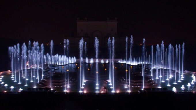 New Delhi: Akshardham Exhibition, Light and Water Show Tour - Pickup and Drop-off Locations