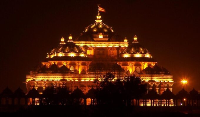New Delhi: Akshardham Exhibition, Light and Water Show Tour - Guided Temple Tour and Experiences