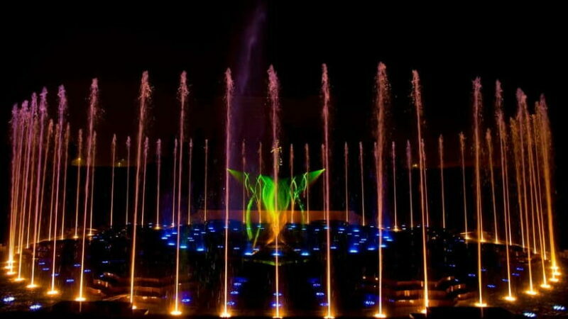 New Delhi: Akshardham Exhibition, Light & Water Show Tour - An In-Depth Look at the Akshardham Tour