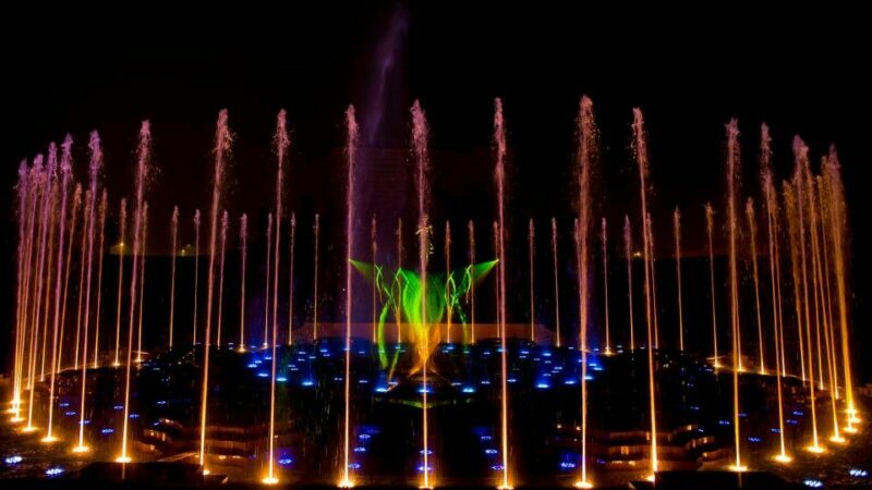 New Delhi: Akshardham Temple Light Show with Custom Add-Ons - The Sum Up