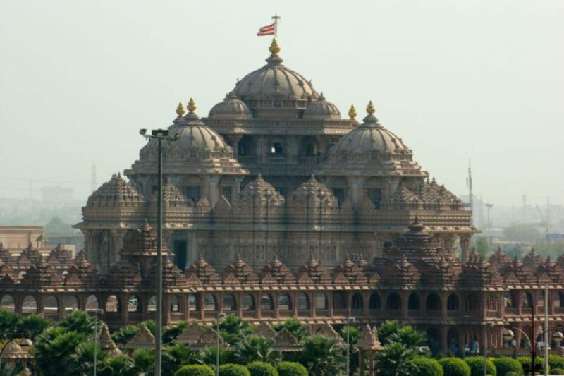 New Delhi: Akshardham Temple Tour With Water and Light Show - Sahaj Anand Water Show