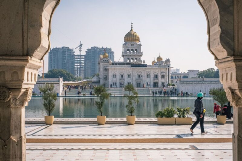 New Delhi: City Tour With Professional Photographer & Lunch - Tour Type and Cancellation