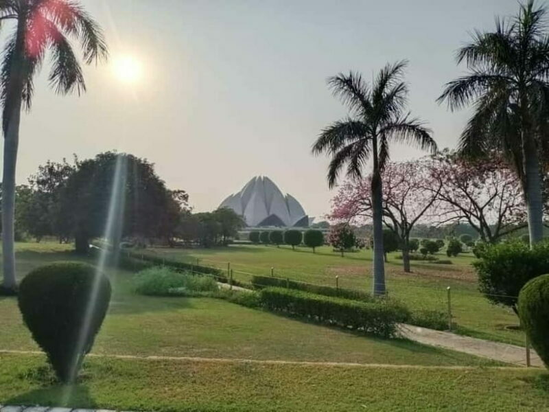 New Delhi: Lotus Temple Private Tour with Skip-the-Line - Who Should Consider This Tour?