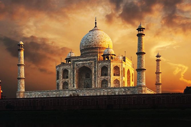New Delhi: Private Guided Delhi Temples And Spiritual Tour by Car - Private Guided Experience
