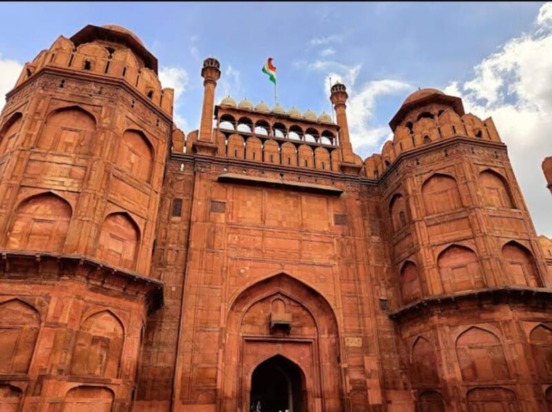 New Delhi: Red Fort Short Guided Tour With Car - Duration and Flexibility