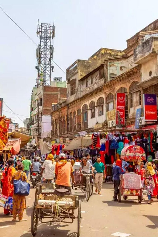 New Delhi: Shopping Tour With Private Guide and Transfer - Key Points