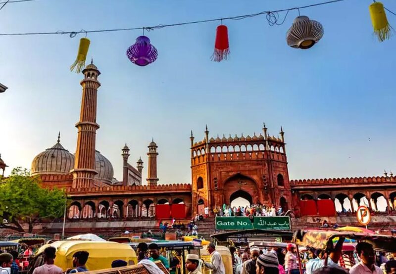 New Delhi: Shopping Tour With Private Guide and Transfer - Itinerary Highlights