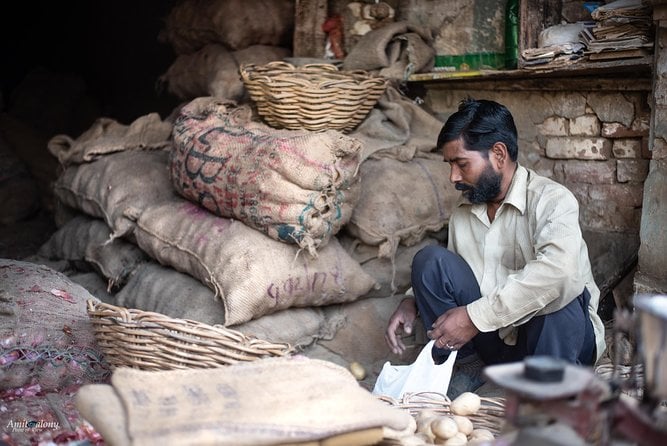 New Delhi Slum Walking Tour - Tour Considerations