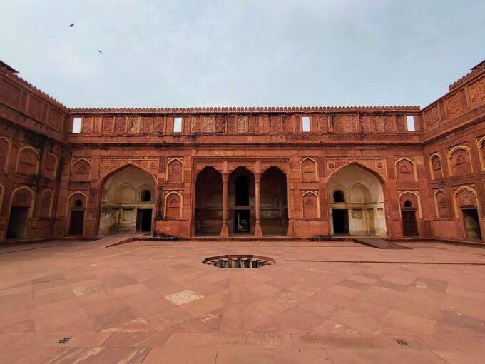 New Delhi: Taj Mahal, Agra Fort & Baby Taj Day Tour by Car - Pickup and Drop-off Locations