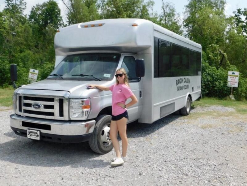 New Orleans: 10 Passenger Airboat Swamp Tour - What to Bring and Weather Policy