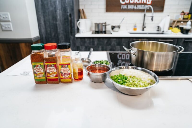 New Orleans: Cajun and Creole Cooking Class - Key Points