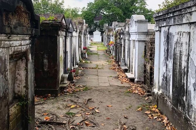 New Orleans Cemetery Legacy Tour - Unique Burial Practices