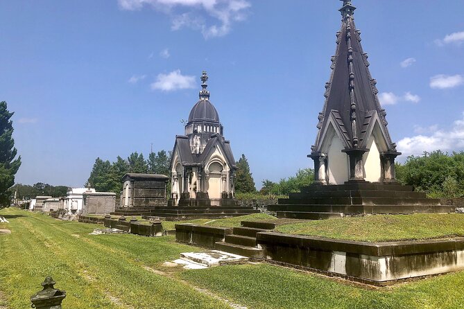 New Orleans Cemetery Walking Tour - Burial Practices