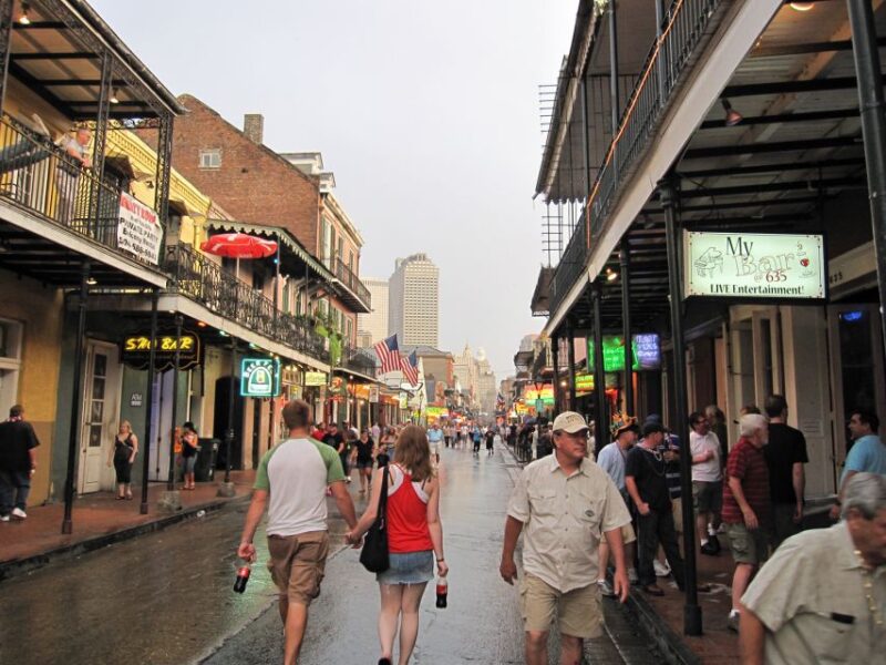 New Orleans: City & Cemetery Tour by Air-Conditioned Minibus - Experience Highlights