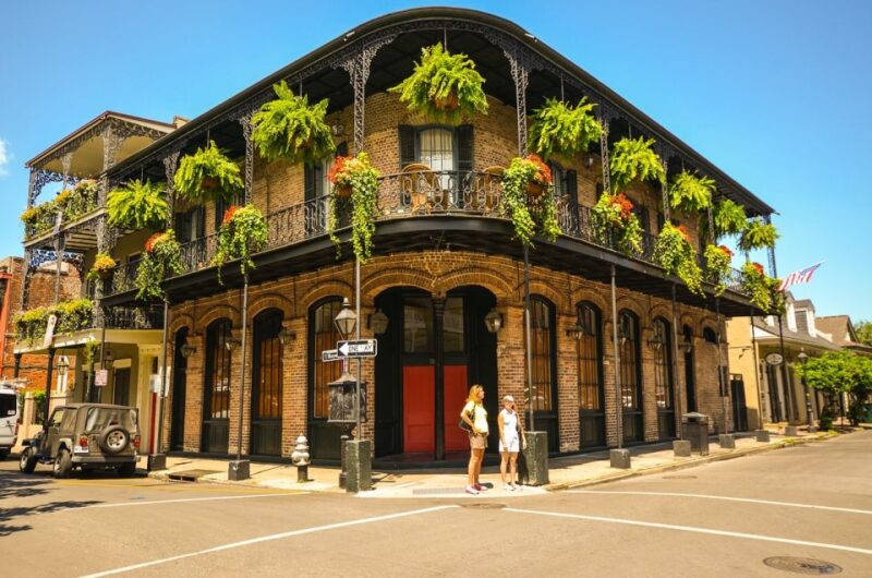 New Orleans: Drunk History Walking Tour - Meeting Point
