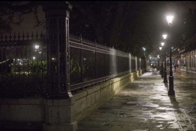 New Orleans Drunken Ghost and Vampire Experience - Group Options and Accessibility