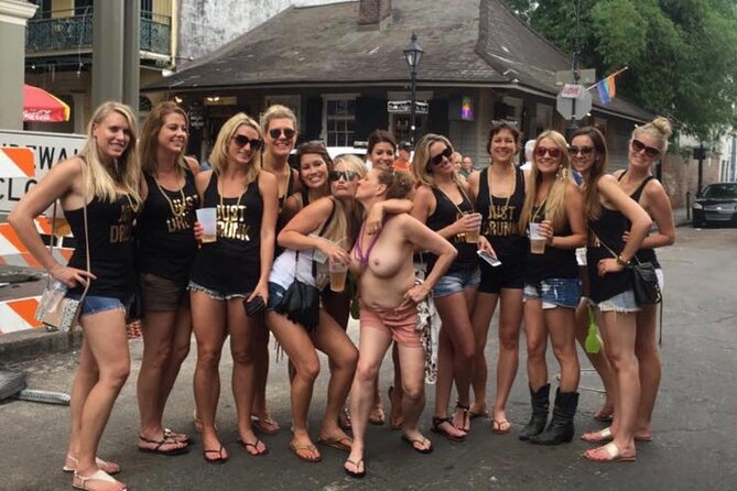 New Orleans French Quarter Haunted History Cocktail Tour - Paranormal Encounters