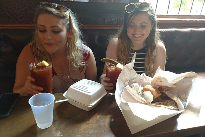 New Orleans Frenchmen Street Nightlife, Drinks & Live Music Tour - Exploring Frenchmen Street