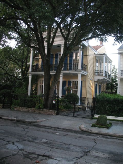 New Orleans: Garden District Walking Tour - Celebrity Home