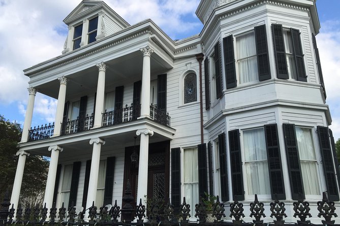 New Orleans Garden District Walking Tour - Booking and Cancellation
