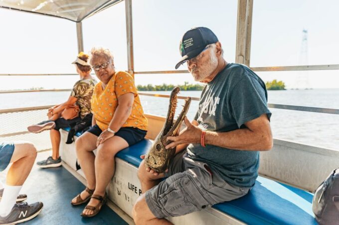 New Orleans: Guided Swamp Cruise by Tour Boat - Photography Opportunities
