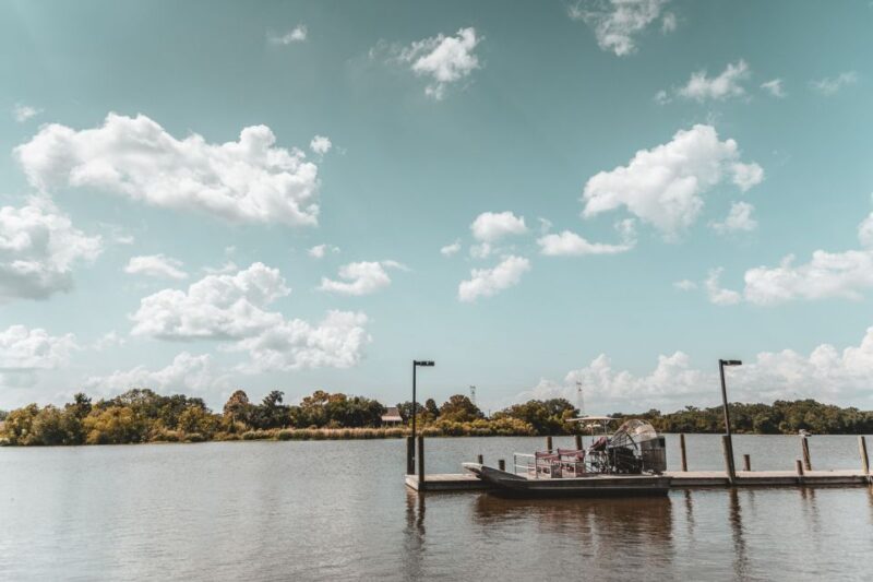 New Orleans: High Speed 16 Passenger Airboat Ride - Key Points
