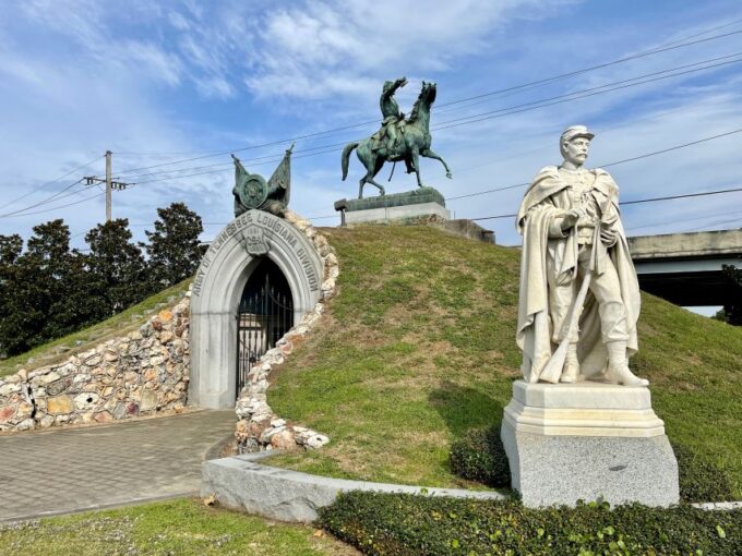 New Orleans: Millionaire's Tombs of Metairie Cemetery Tour - Guided Tour by Local Author