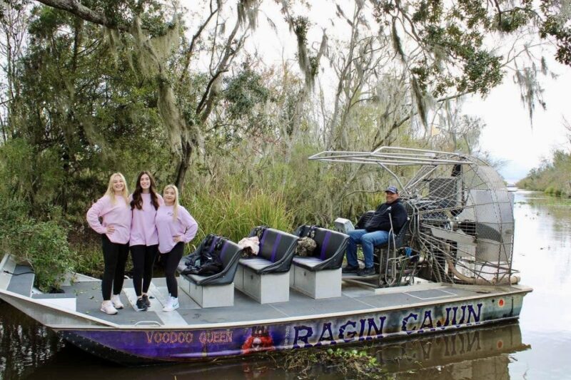 New Orleans: Oak Alley or Laura Plantation & Airboat Tour - Airboat Tour