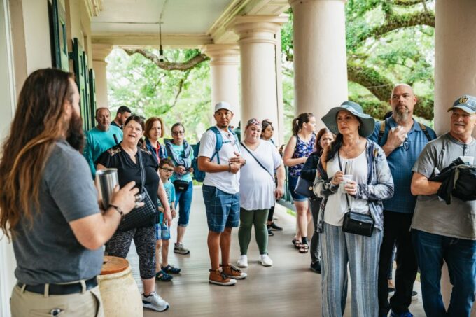 New Orleans: Oak Alley Plantation and Swamp Cruise Day Trip - Cancellation Policy