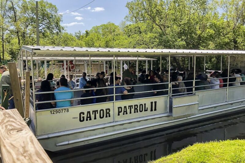 New Orleans: Oak Alley Plantation & Swamp Cruise Day Trip - Hotel Pickup and Drop-off