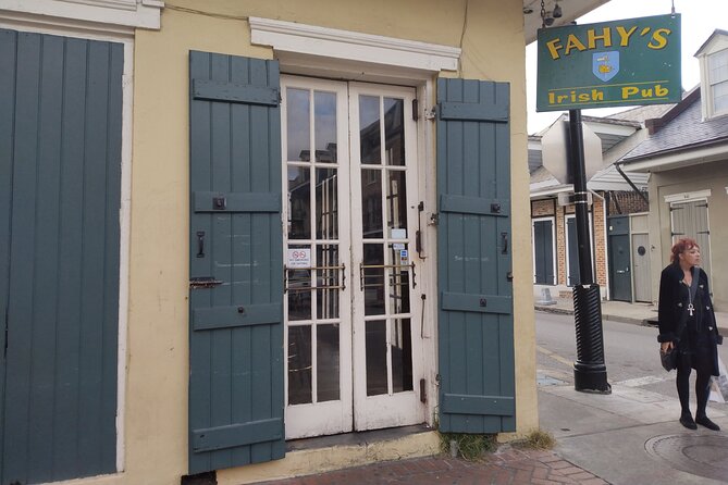 New Orleans Original True Crime Pub Crawl - Immersing Yourself in True Crime Narratives