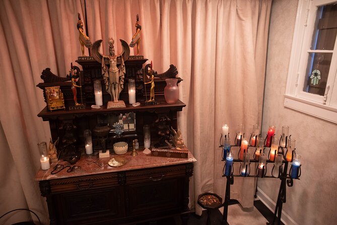 New Orleans Spirits & Spells: Witchcraft, Voodoo, and Ghost Tour - Tour Highlights and Exclusive Access