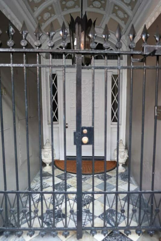 New Orleans: True Crime Pub Crawl - Key Points