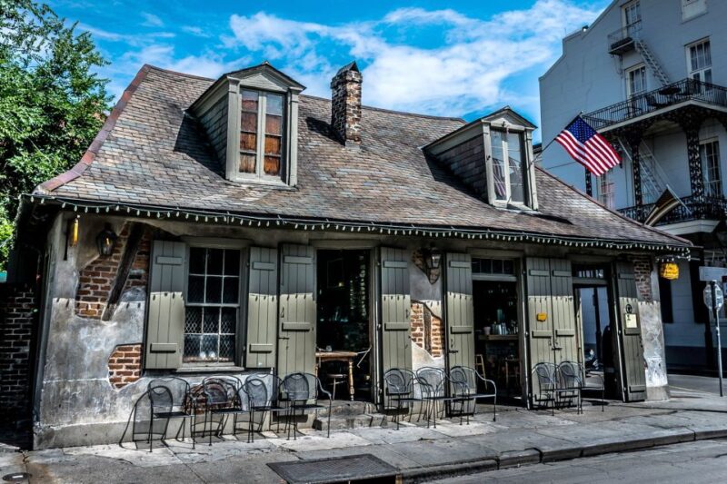 New Orleans: Wicked History Walking Tour With a Local Witch - Historical Figures and Legends