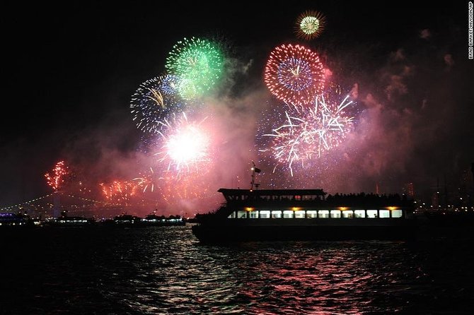 New Years Eve Dinner Cruise & Party on Bosphorus, Istanbul 2025 - Meeting and Start Times