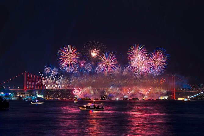 New Years Eve Dinner Cruise & Party on Bosphorus, Istanbul 2025 - Participation Requirements