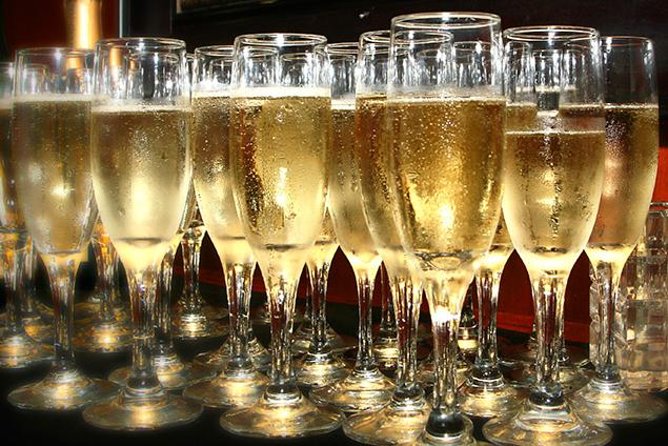 New Years Eve Plated Dinner Cruise on San Francisco Bay - Dress Code and Accessibility