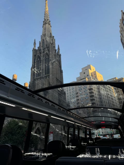 New York : Bustronome Gourmet Diner Tour - Culinary Delights on the Menu
