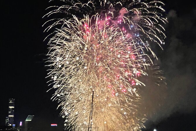 New York City 4th of July Fireworks Luxury Boat Tour - Frequently Asked Questions