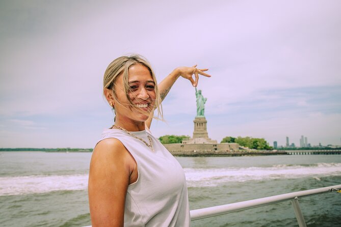New York City 90-Minute Cruise: Lady Liberty, Bridges and Skyline - Departure Logistics and Accessibility