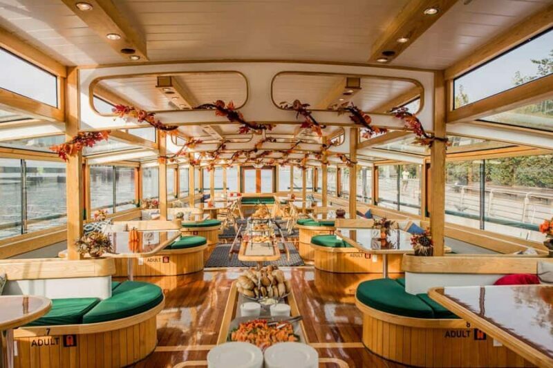 New York City: Afternoon Fall Foliage Lunch Cruise - An Authentic Autumn Day on the Hudson