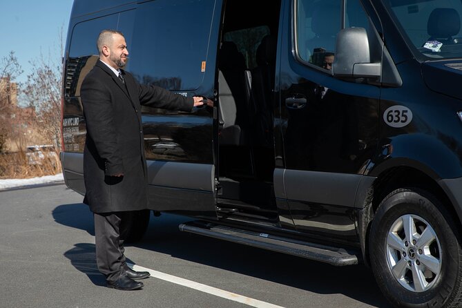 New York City Airport Arrival Transfer by Sprinter LGA JFK EWR - Pickup and Drop-off Logistics