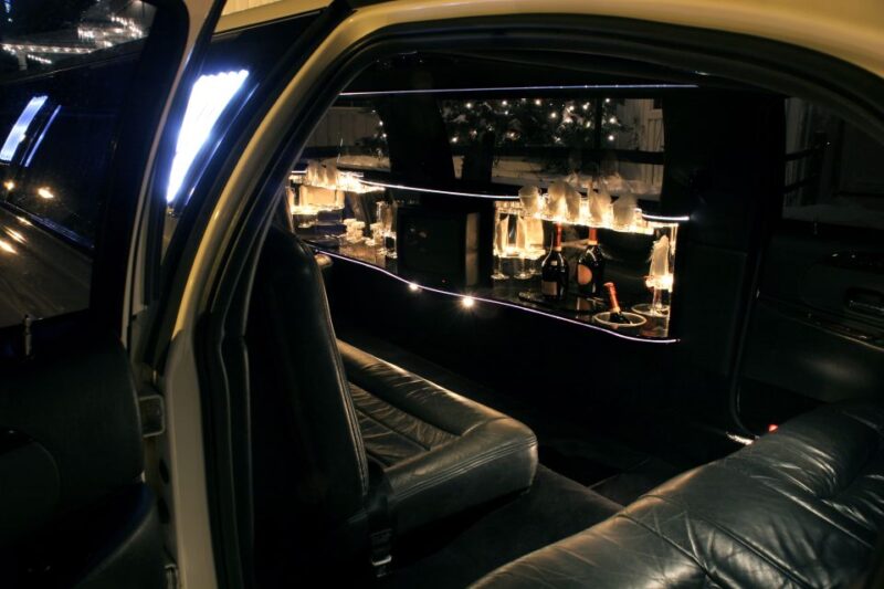 New York City Airports Luxury Arrival or Departure Transfers - Airport and Vehicle Options