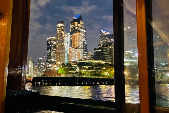 New York City Bright Lights Skyline Cruise on Yacht - Included Beverages and Snacks